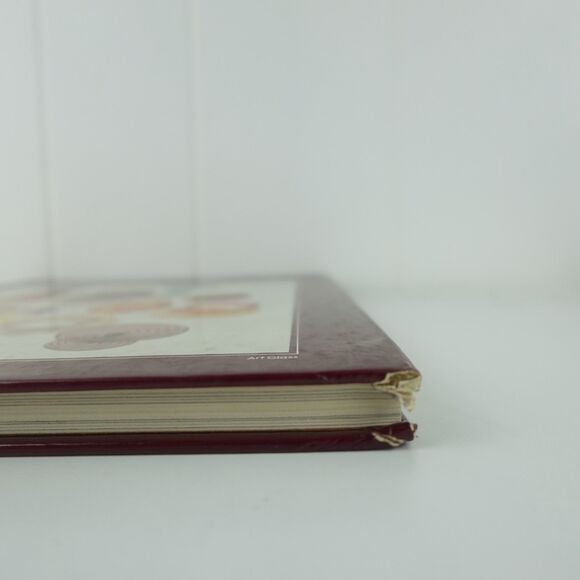 The Encyclopedia of Collectibles Arrowheads Art Glass Pottery + More Hardcover - Picture 4 of 16